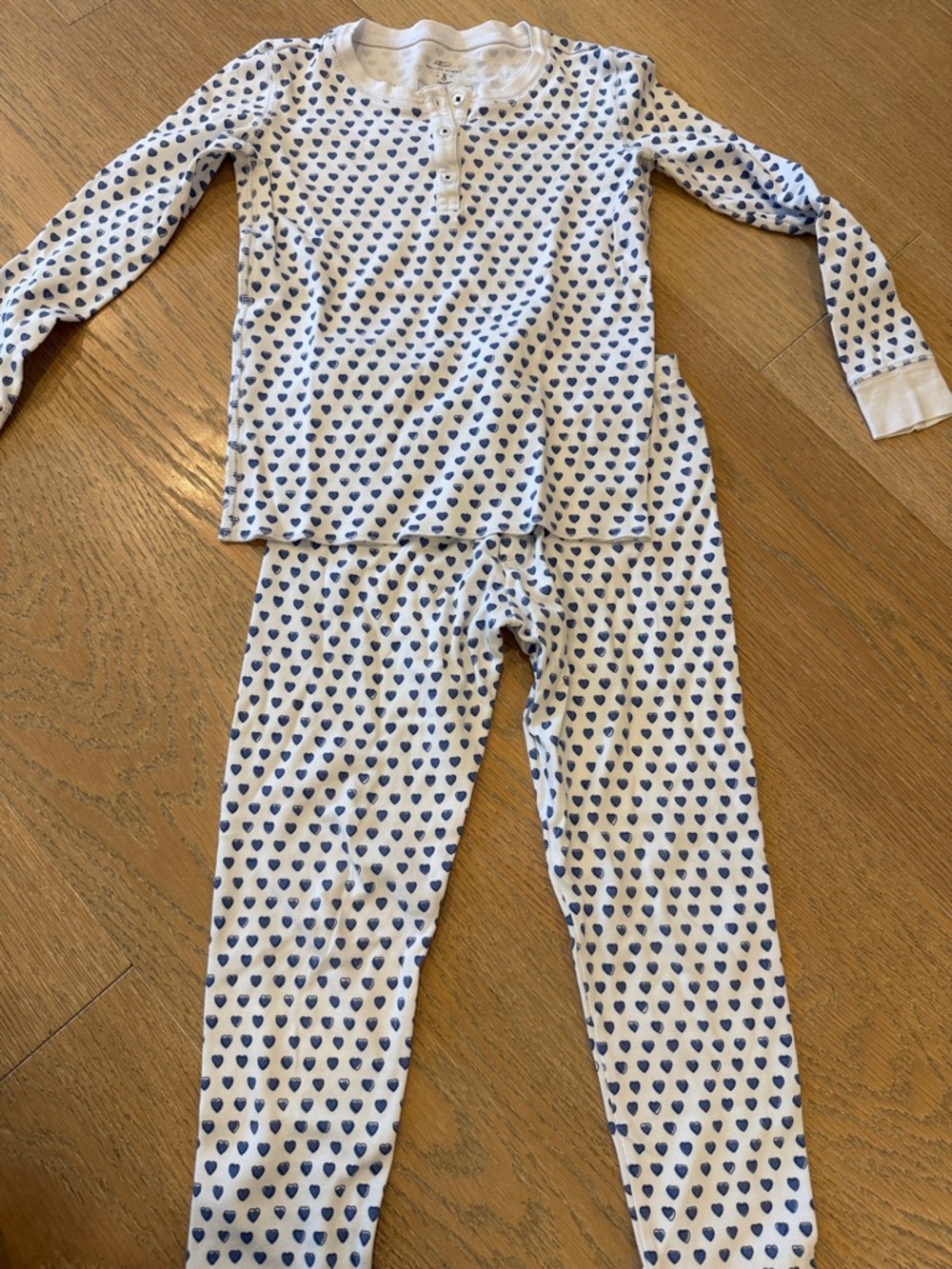 Roller Rabbit White Pajama Set with Blue Heart Print